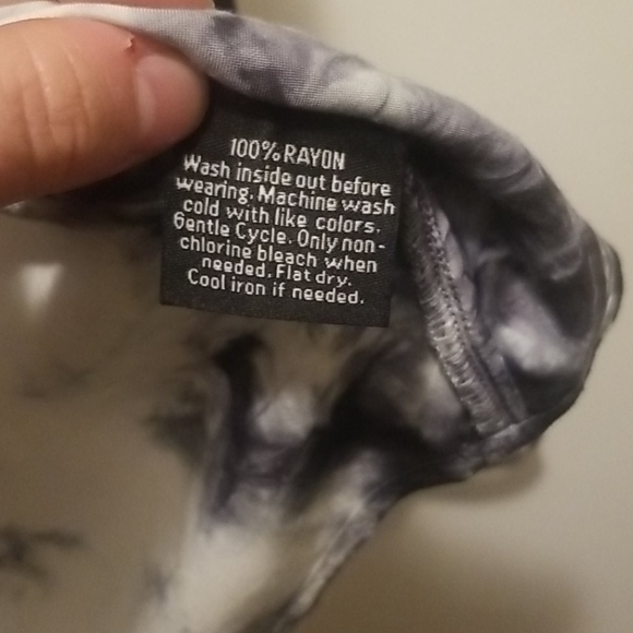 Rock & Republic tie dye tank top NWT - Picture 7 of 7